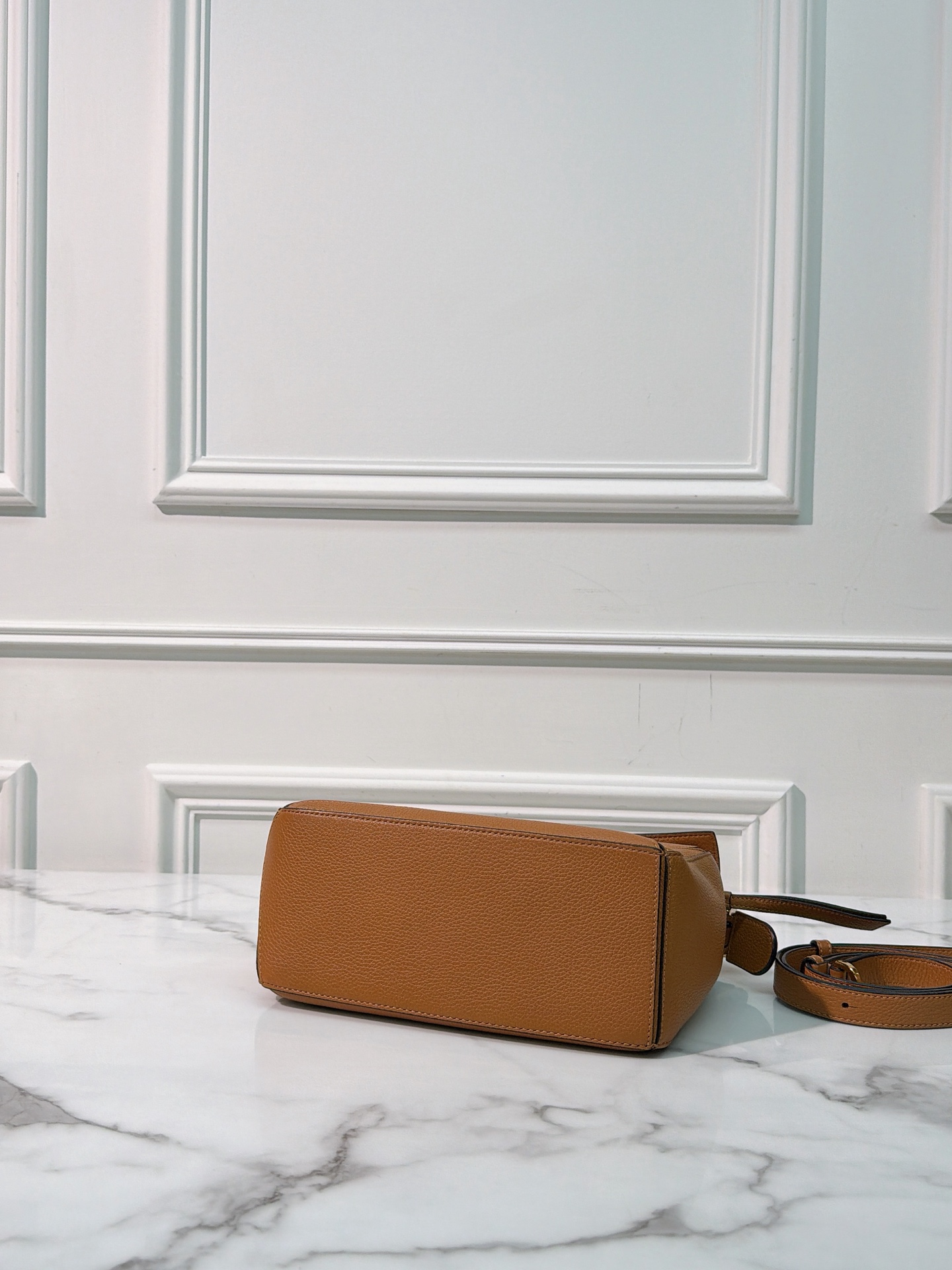 20408_04 LOEWE SMALL PUZZLE EDGE BAG 20408